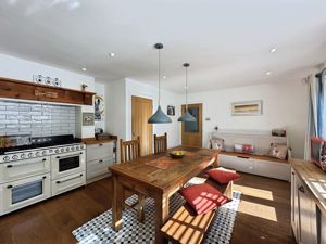 Photo 14- click for photo gallery